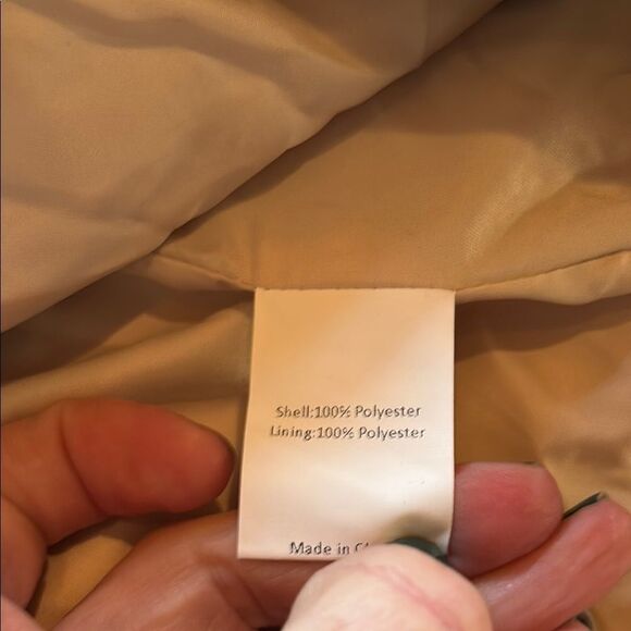 Classic Beige Trench Coat with Black Buttons - Picture 10 of 12